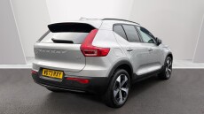 Volvo XC40 2.0 B4P Ultimate Dark 5dr Auto Petrol Estate